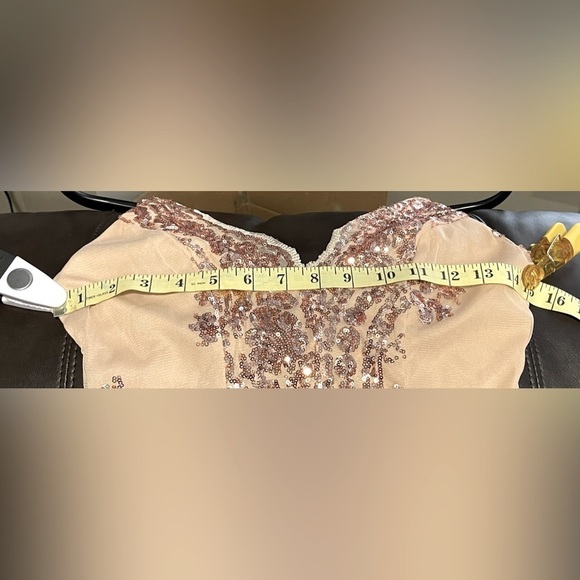 Beautiful Homecoming/Party dress. - Picture 8 of 8